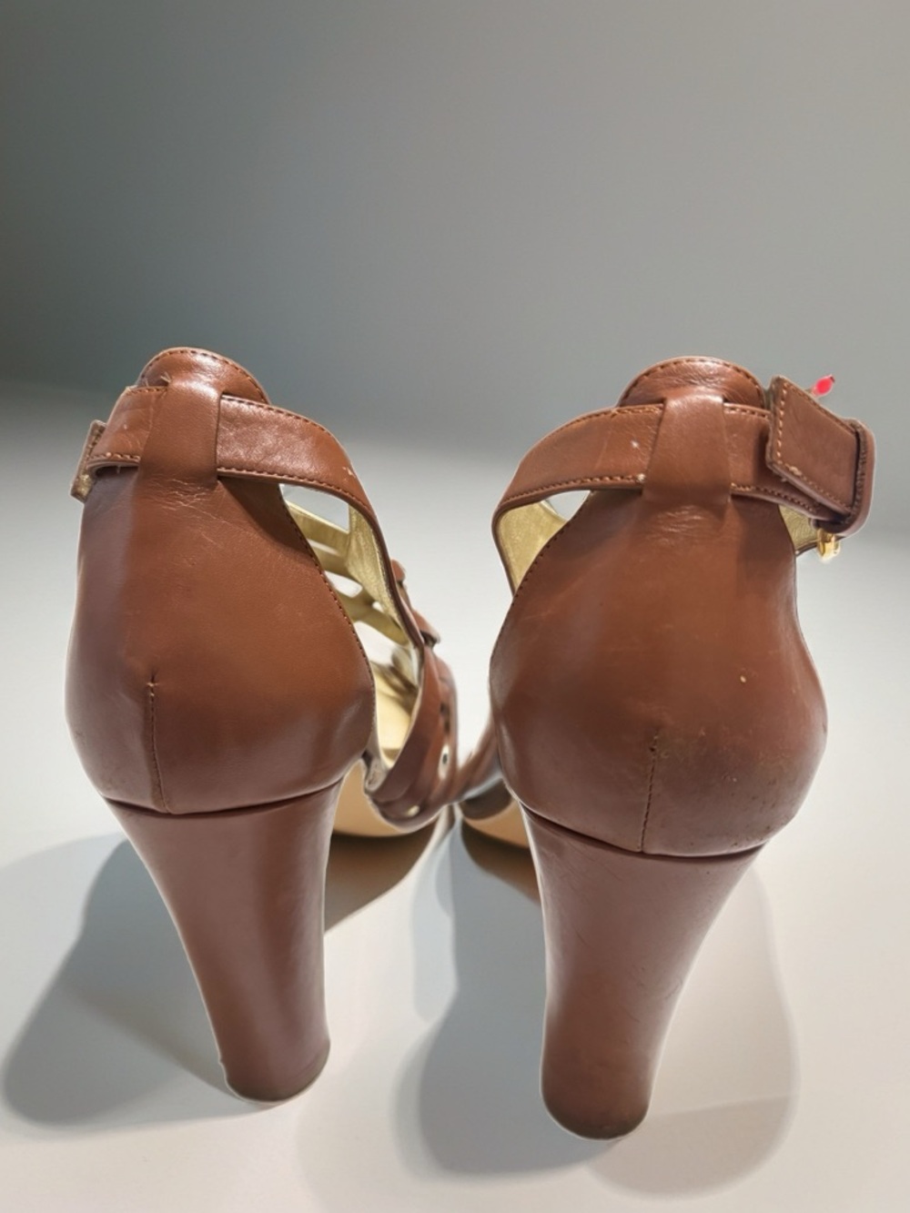 Vintage Juicy Counture Brown Strappy Block Heel Sandals - Picture 5 of 5